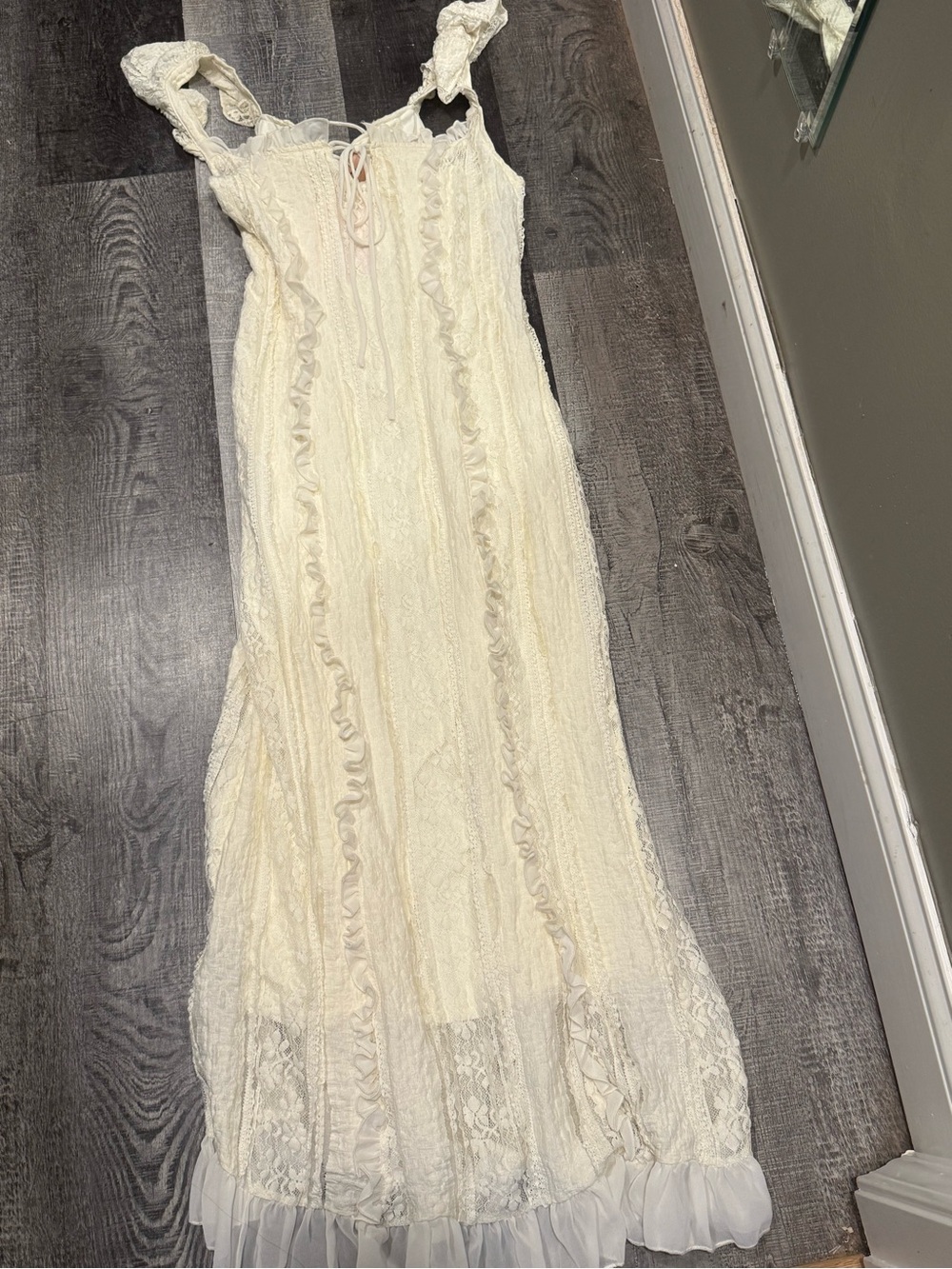 NEW Wild Rose and Sparrow The Desirée Dress in Lily Lace - Picture 9 of 9